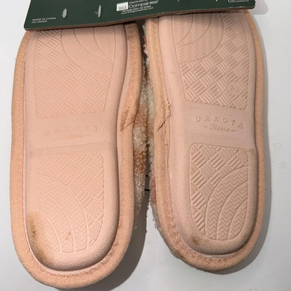 Dakota Fleece Girls Size L 2/3 Smiley‎ Face Beanie Plush Slippers Pink Checkered